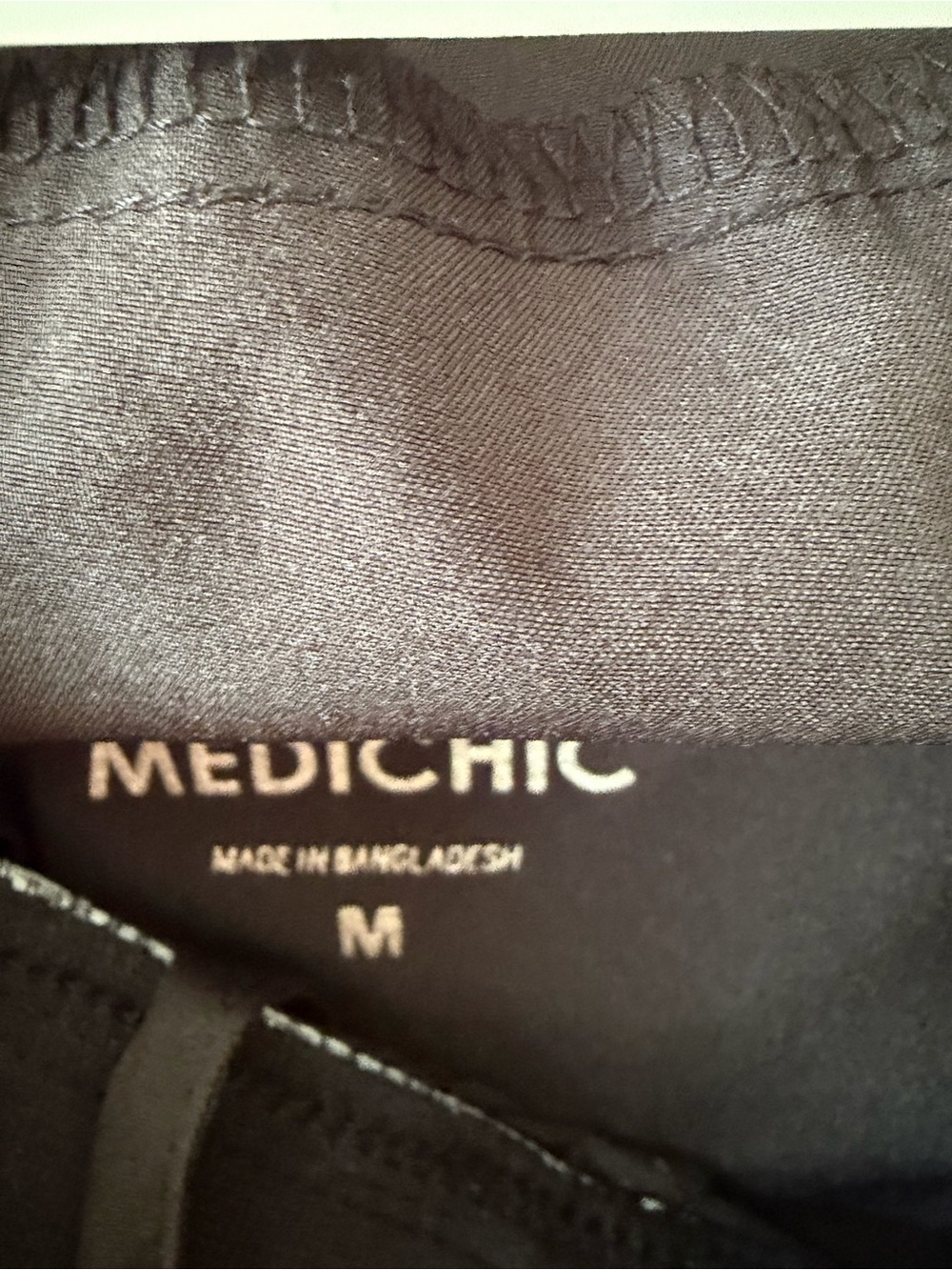 New without tags! Medichic black scrubs! Top is a large, jogger bottoms are M - Picture 5 of 5